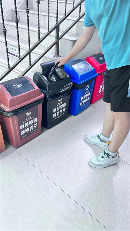 分类投放垃圾1.jpg